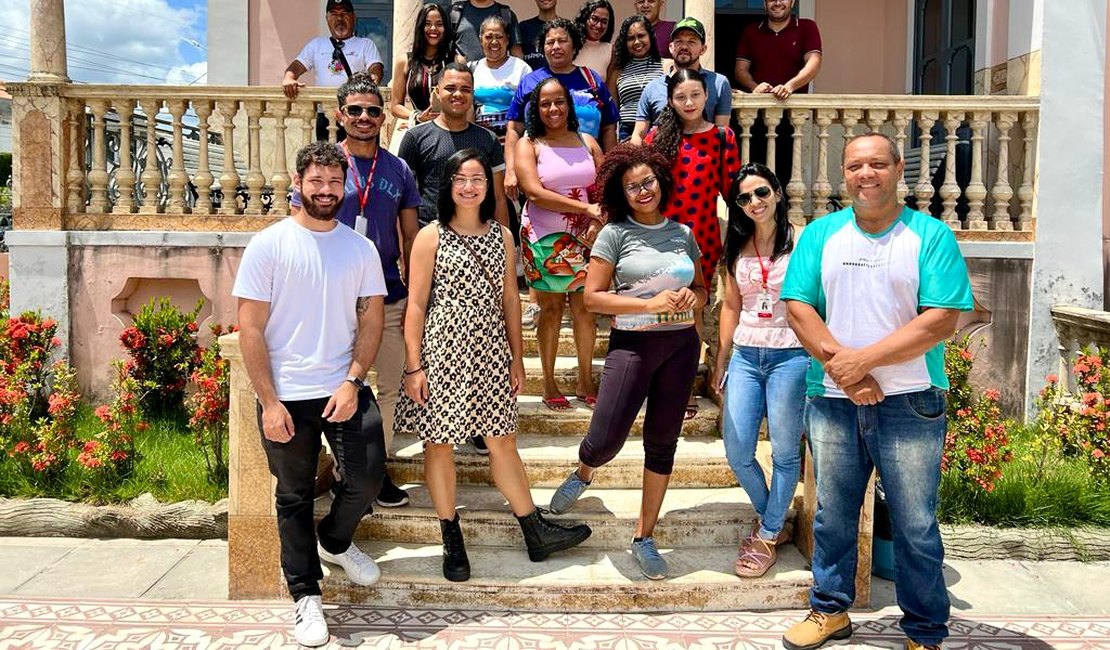 Trade turístico participa de city tour pelo Destino Penedo