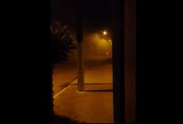 Automóvel pega fogo no bairro Bonsucesso, em Arapiraca