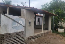 Assassinato a facadas em Arapiraca pode ter relação com ameaça de morte ou conflitos envolvendo a vítima, aponta Polícia Civil