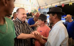 Bastinho Anacleto recebe o apoio do povo de Taquarana durante eventos juninos