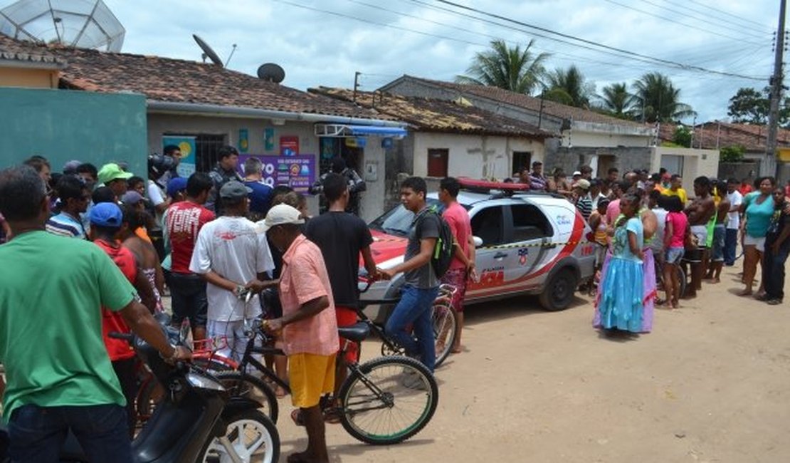 Funcionário de usina é executado quando saía de mercadinho em Penedo