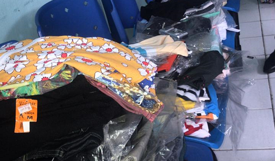 Após denúncia, operação apreende 168 peças de roupas roubadas, em Arapiraca