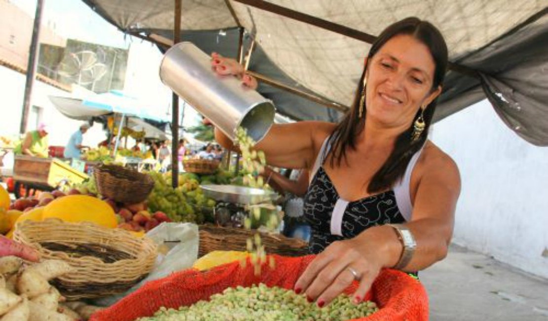 Natal e Ano Novo: feiras e Mercado Público ‘se antecipam’ para os sábados