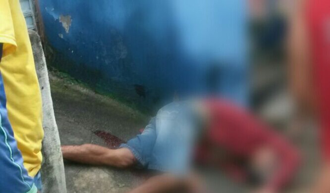 Jovem é executado a tiros no bairro Canafístula, em Arapiraca
