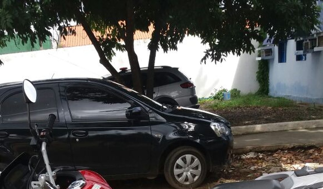 PM recupera moto abandonada no Sítio Pau D`Arco, em Arapiraca