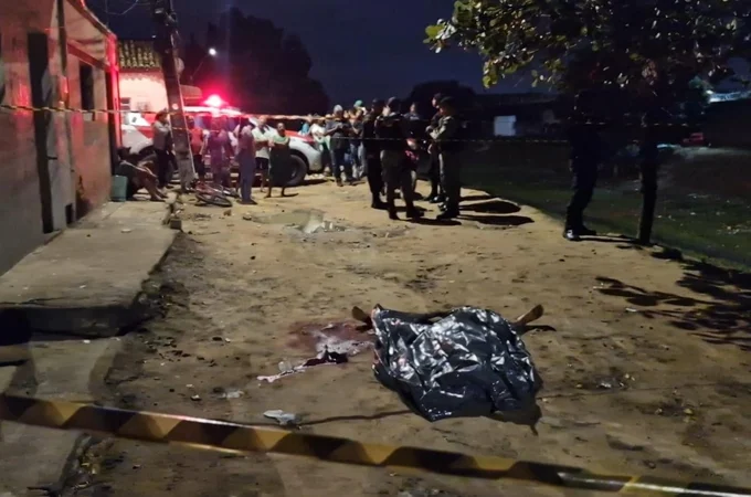 Mulher teria sido morta com golpes de faca após discussão por conta do furto de ciclomotor, em Arapiraca