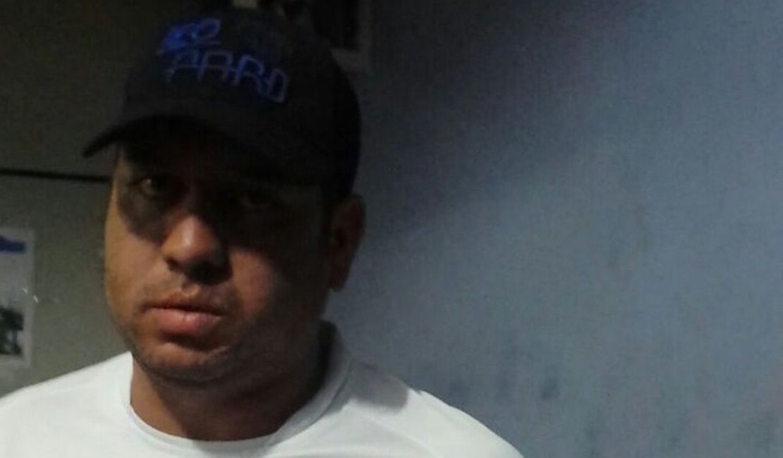 Jovem é detido por porte ilegal de arma de fogo, embriaguez ao volante e corrupção ativa