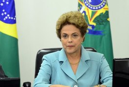 Dilma sanciona LDO 2016 com vetos a reajuste do Bolsa Família