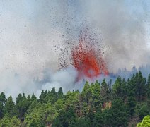 Vulcão que poderia causar tsunami no Brasil entra em erupção