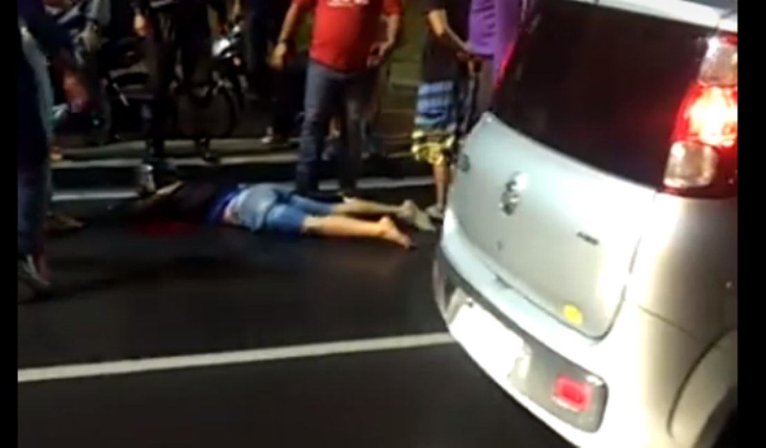 Vídeo. Motociclista morre em grave acidente na Capital alagoana