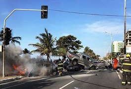 Investigação preliminar aponta que condutor de Hilux provocou engavetamento