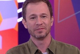 Tiago Leifert estreia como garoto-propaganda da Pfizer