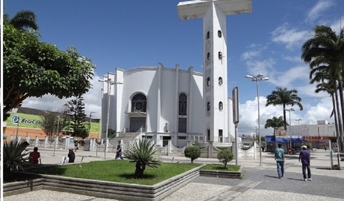 Prédios e monumentos contam a história de Arapiraca