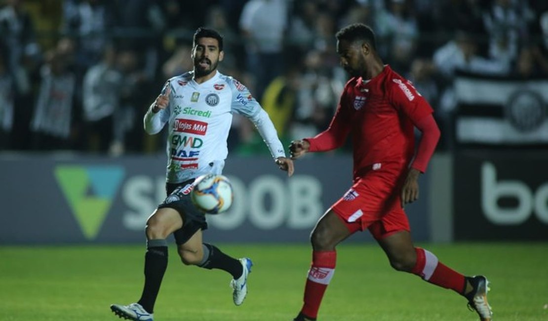 CRB vacila na defesa e perde por 2 a 1 para o Operário-PR