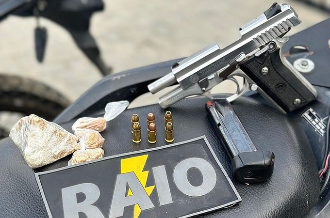 PM de Alagoas apreende 21 armas de fogo e 4kg de drogas