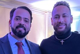 Em leilão beneficente do Neymar, arapiraquense paga ﻿R$ 1,2 milhão em ﻿blazer e colar do jogador