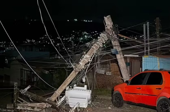 Temporal e tornado no RS deixam um morto, mais de 2 mil pessoas fora de casa e estragos em 114 cidades