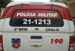 Mulher é presa com cinquentinha roubada no bairro Canafístula em Arapiraca