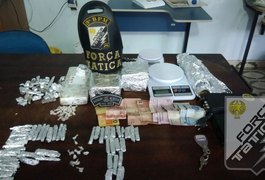 Polícia apreende menor e prende casal por tráfico de drogas em Arapiraca