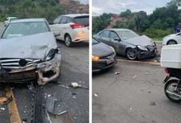 Colisão envolvendo quatro carros deixa homem ferido em Maceió